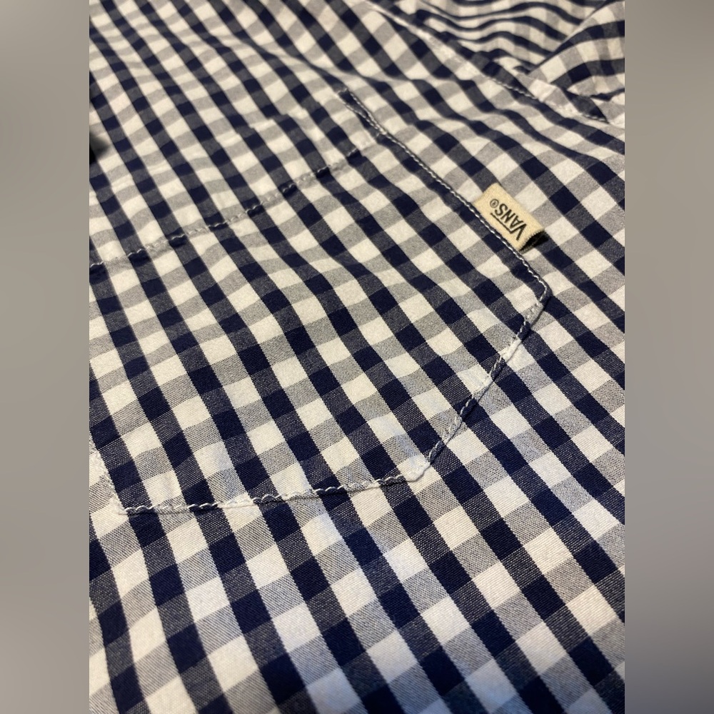 Vans Men’s Button Down - Picture 5 of 6